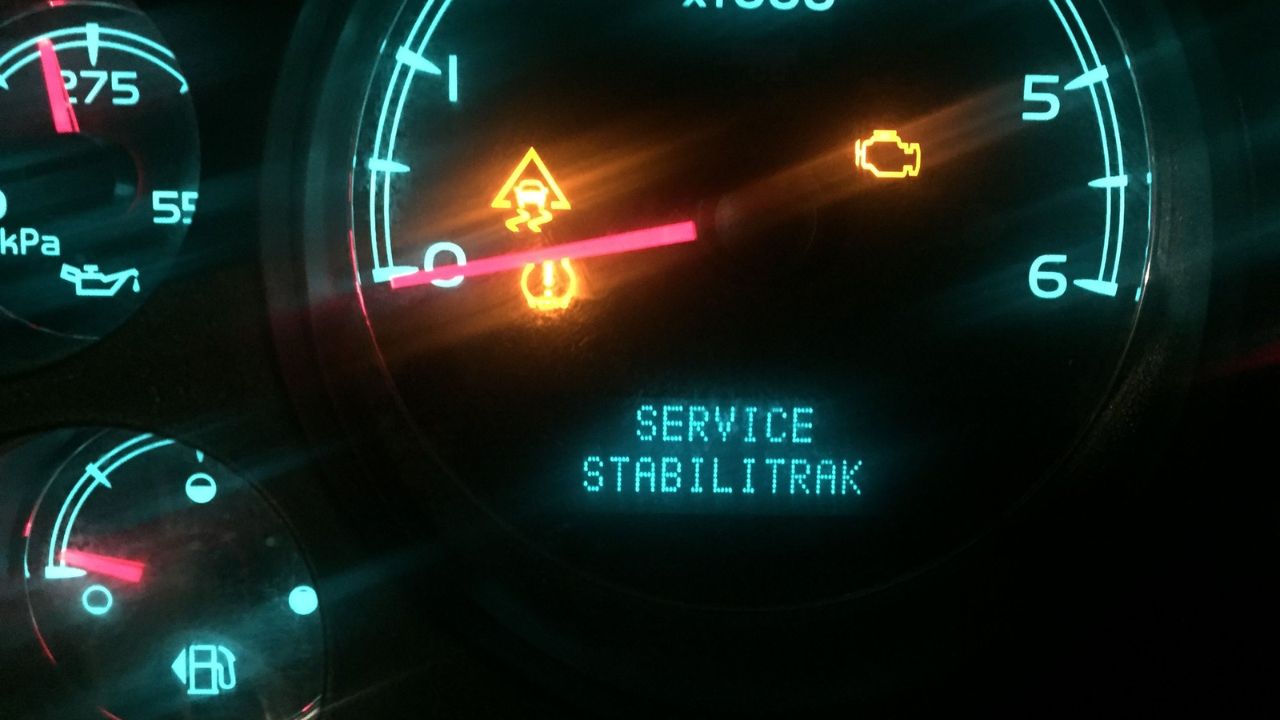 Service StabiliTrak Warning Light